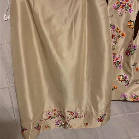 SOLD !! 
 Sz 6 embroidered noviello-bloom 100% silk skirts set - Picture 4 of 15